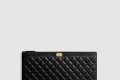 [CHANEL-샤넬]보이 클러치 라지 A84407