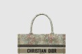 [DIOR-디올]북 토트백 미듐 M1296