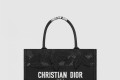 [DIOR-디올]북 토트백 미듐 M1296