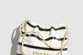 [CHANEL-샤넬]22 스몰 핸드백 AS3260