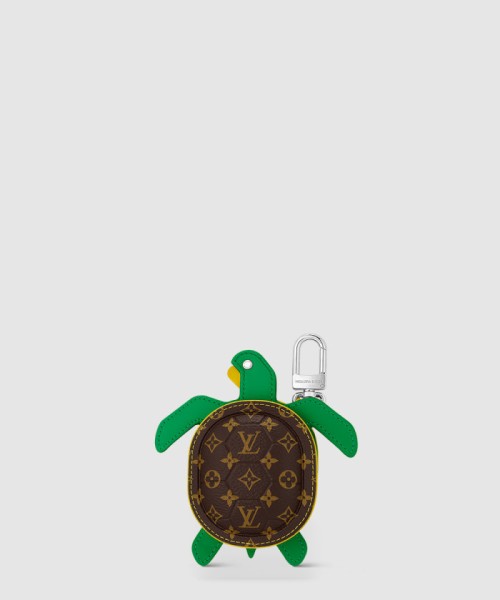 [LOUIS VUITTON-루이비통]터틀 파우치 백 참 M01471