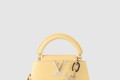 [LOUIS VUITTON-루이비통]카퓌신 미니 M21798