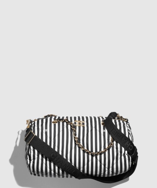 [CHANEL-샤넬]라지 볼링백 AS4696