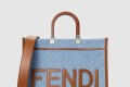 [FENDI-펜디]선샤인 쇼퍼백 미듐 8BH386