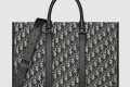 [DIOR-디올]East-West 토트백 1ESSH