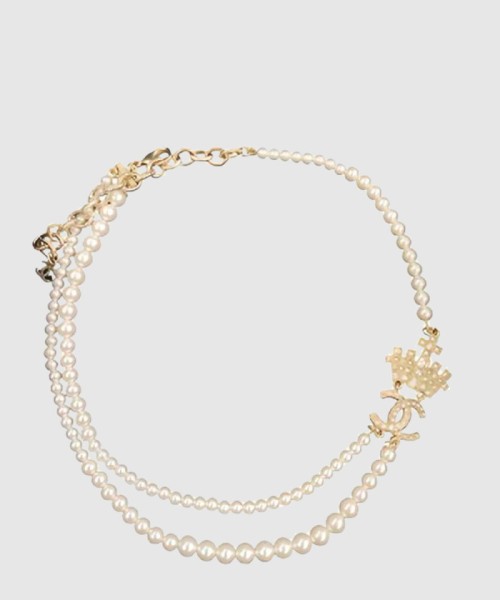 [CHANEL-샤넬]로고 진주 목걸이 AB6547